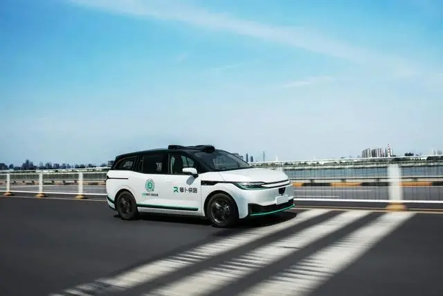 百度萝卜快跑出海，打造阿布扎比最大规模无人车队