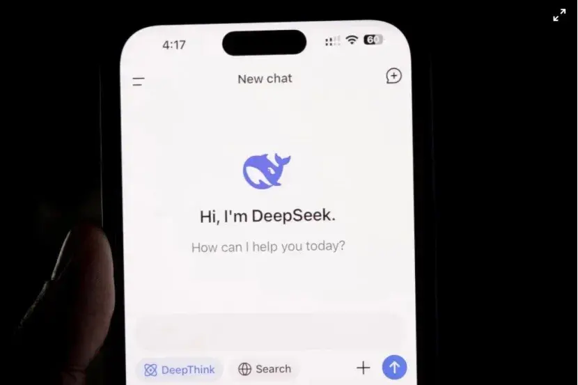 李彦宏开卷：“DeepSeek慢且贵”